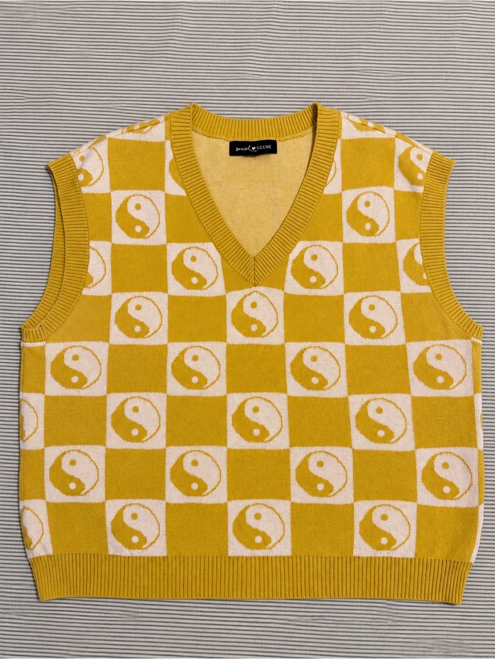 Social Scene Yellow Yin Yang Checkerboard Sweater Vest XL Y2K Retro